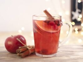 Love to drink tea? Then try this apple tea and know about it's 8 benefits!